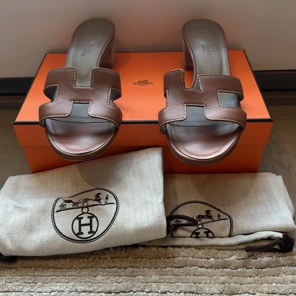 Hermès Oasis sandal, 36.5 in “gold”, beige Brown - Picture 4 of 6